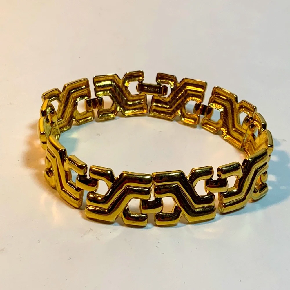 Monet Gold Bracelet - Picture 2 of 5